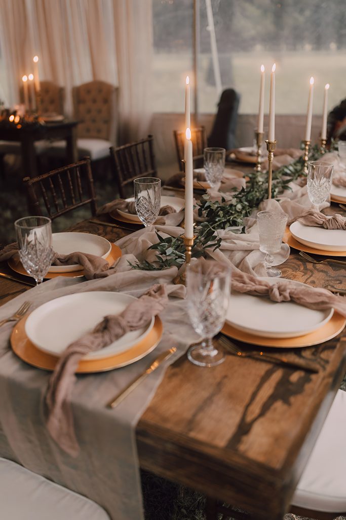 Wooden Chargers and Neutral Dinnerware for Rustic Chic Appearance