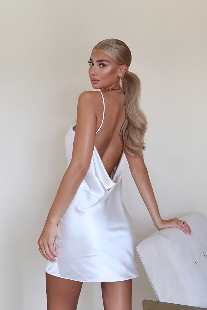 Chic Low Pony with Middle Part Sleekness