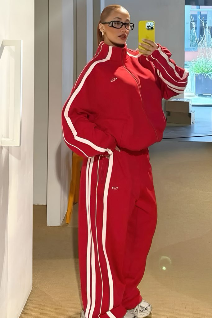 Coordinating Tracksuit for Stylish Street Image