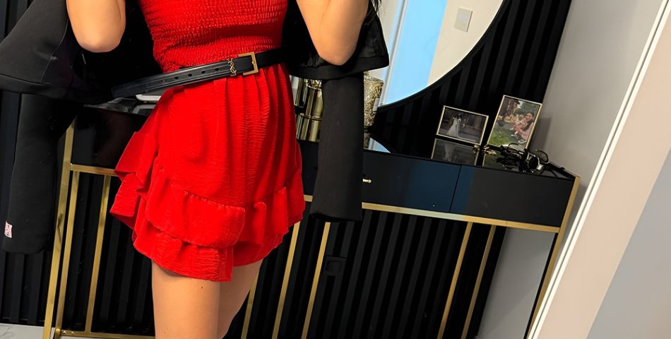 Holiday Accessories Infusing Life into Simple Basics