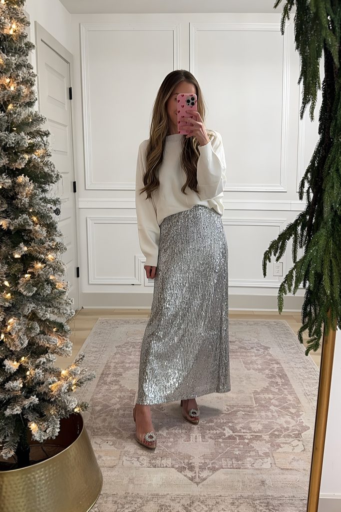 Maxi Skirts with Flowing Fabrics and Sparkling Tops