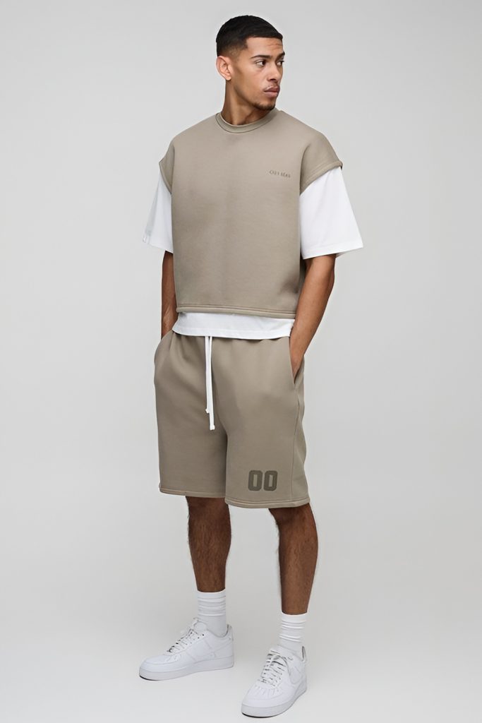 Seasonal Streetwear with shorts and layered tops