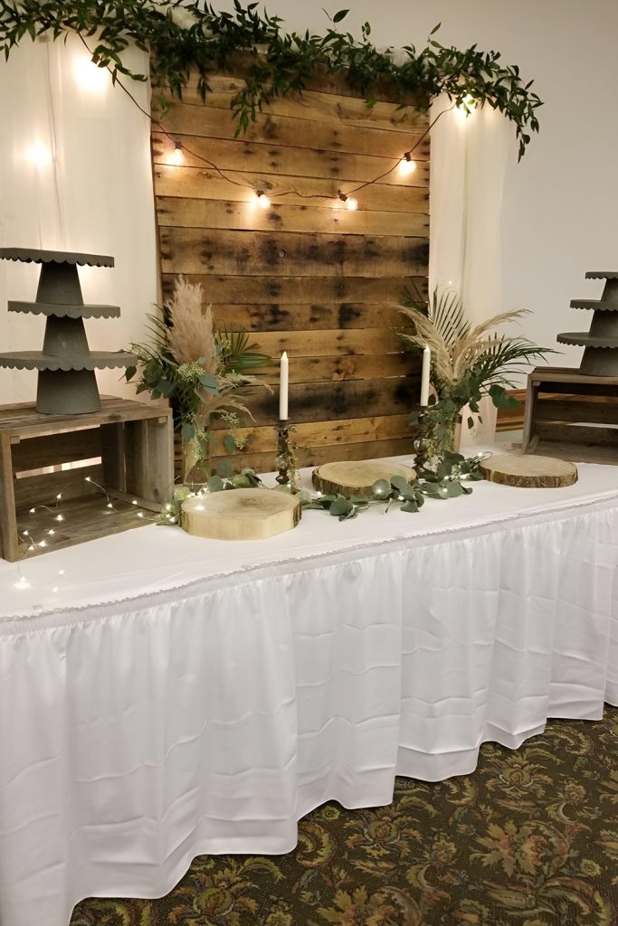 Sophisticated Tablescape Background for Family Photos