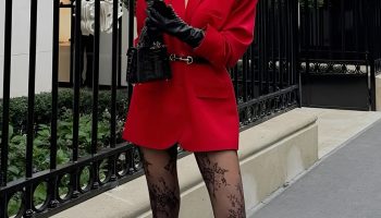 Statement Blazers Transforming Basic Outfits into Power Looks