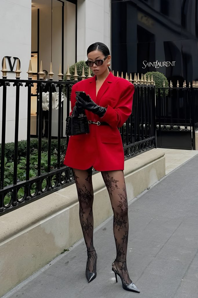 Statement Blazers Transforming Basic Outfits into Power Looks