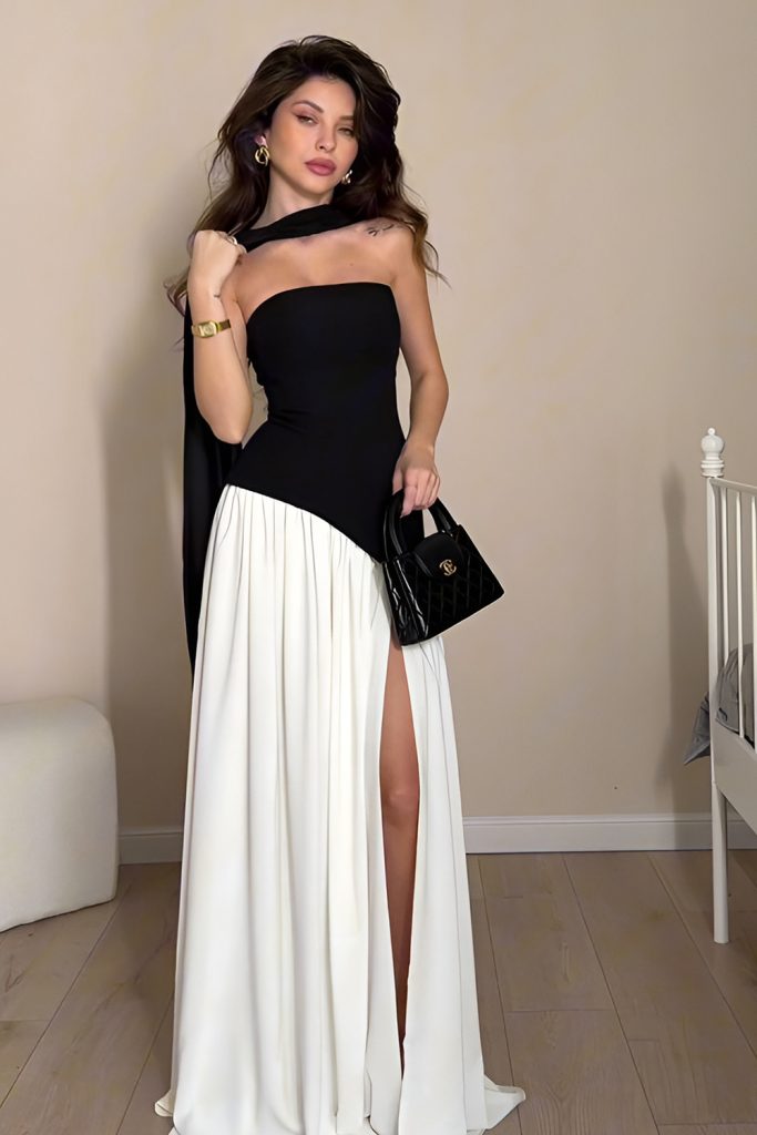 Balancing Bold Pieces with Minimalist Elegance