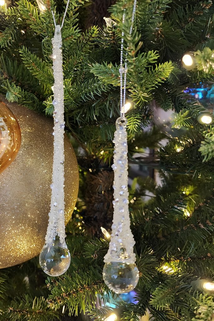 Frosted Glass Icicles With Light Reflective