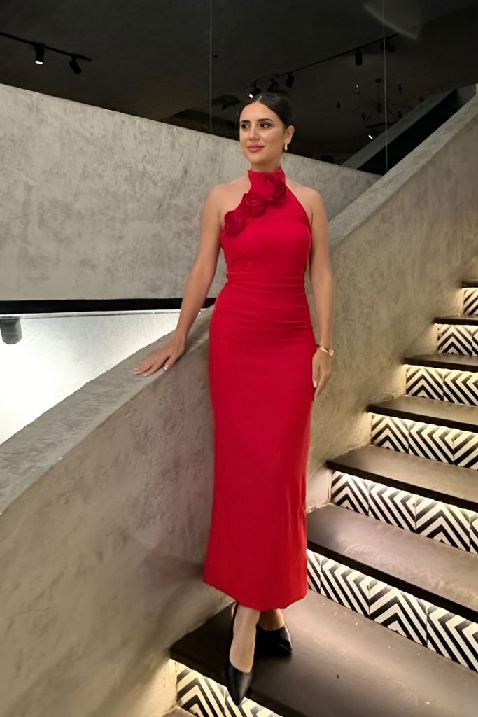 Halter Necklines for Graceful Definition