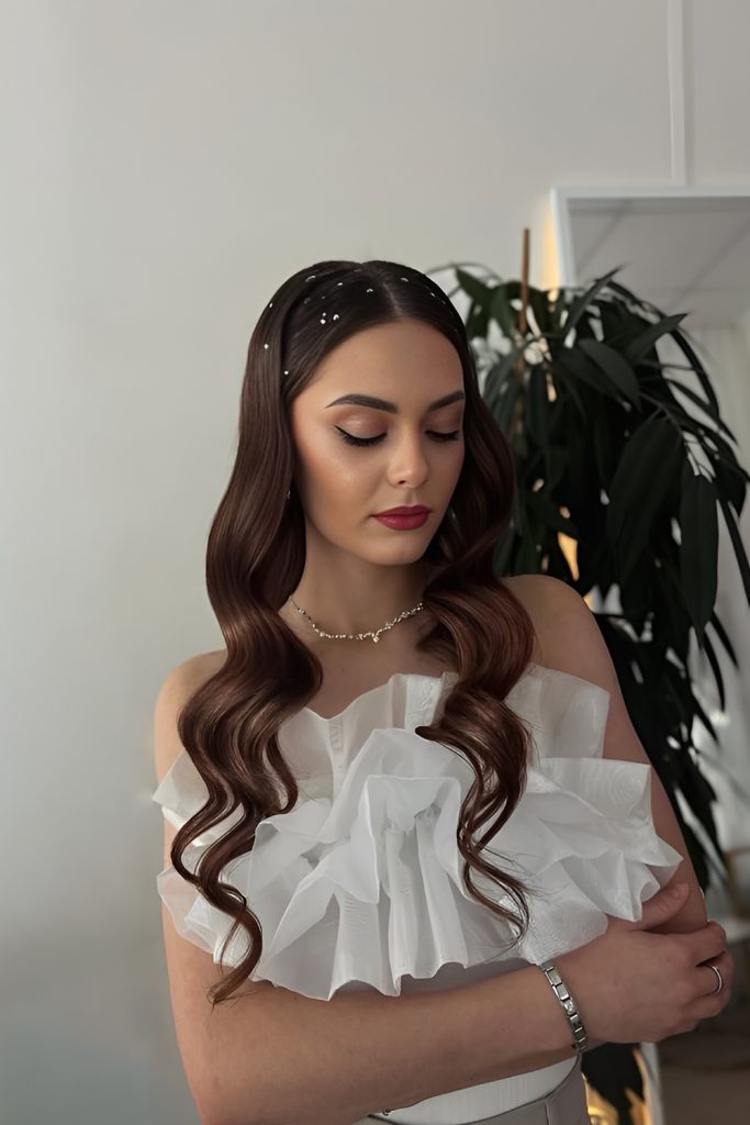 Hollywood Waves for Timeless Glamour