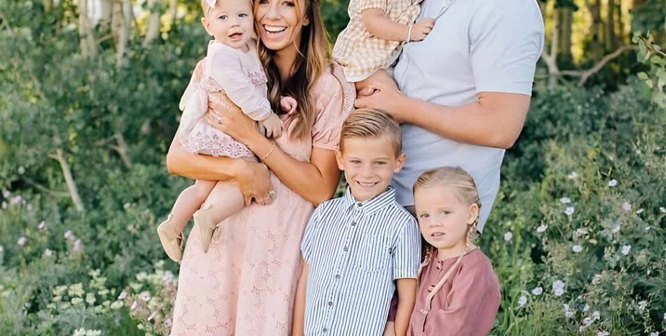 Soft Pastels for a Gentle Seasonal Look