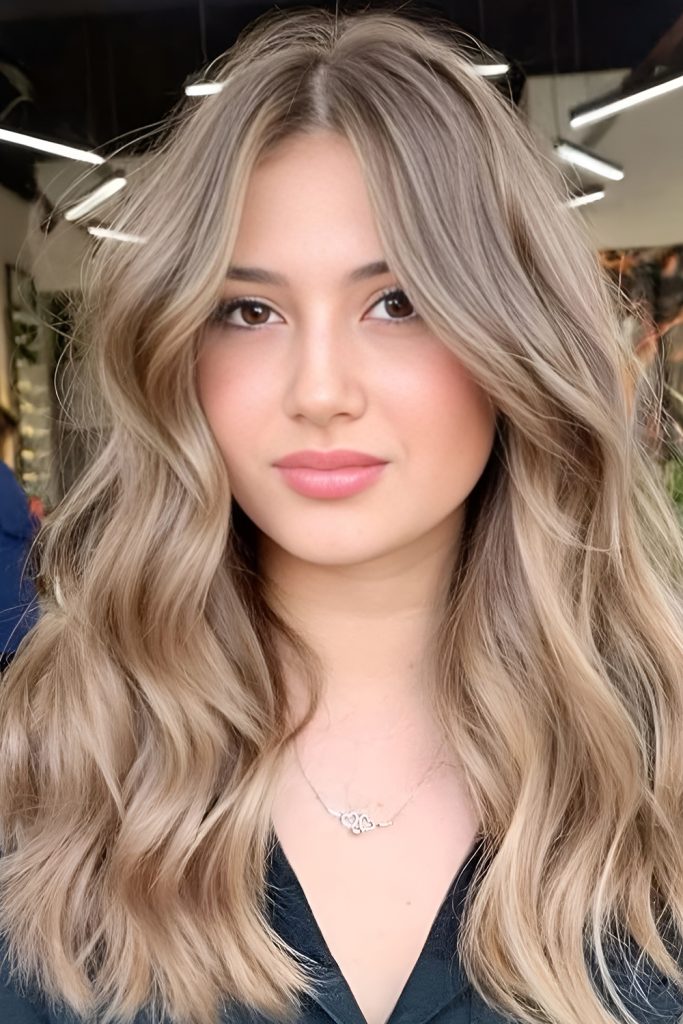 Champagne Blonde with a Delicate, Effervescent Glow