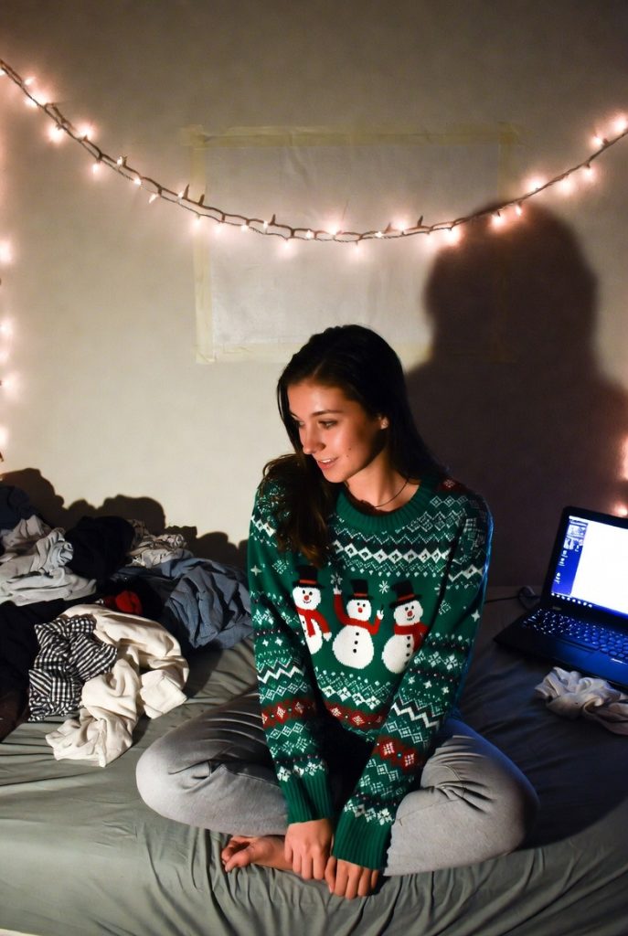 Cozy Night In Look Soft Sweater + Fairy Lights Magic