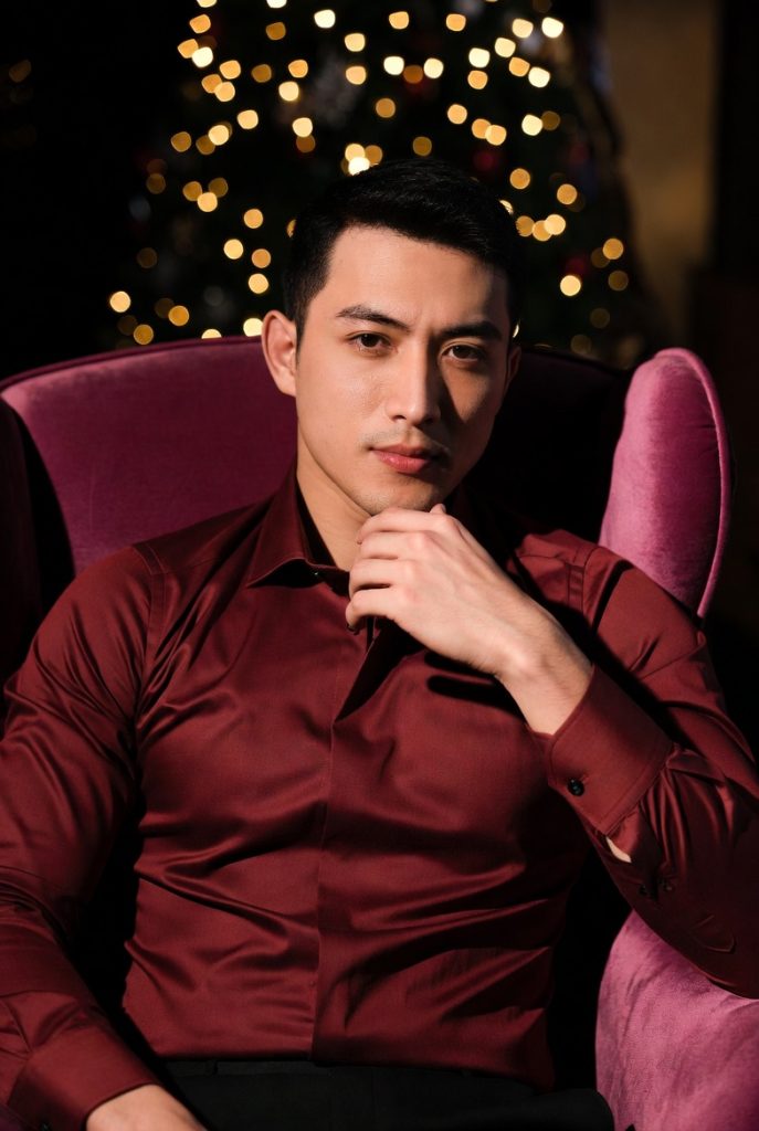 Holiday Gentleman Look