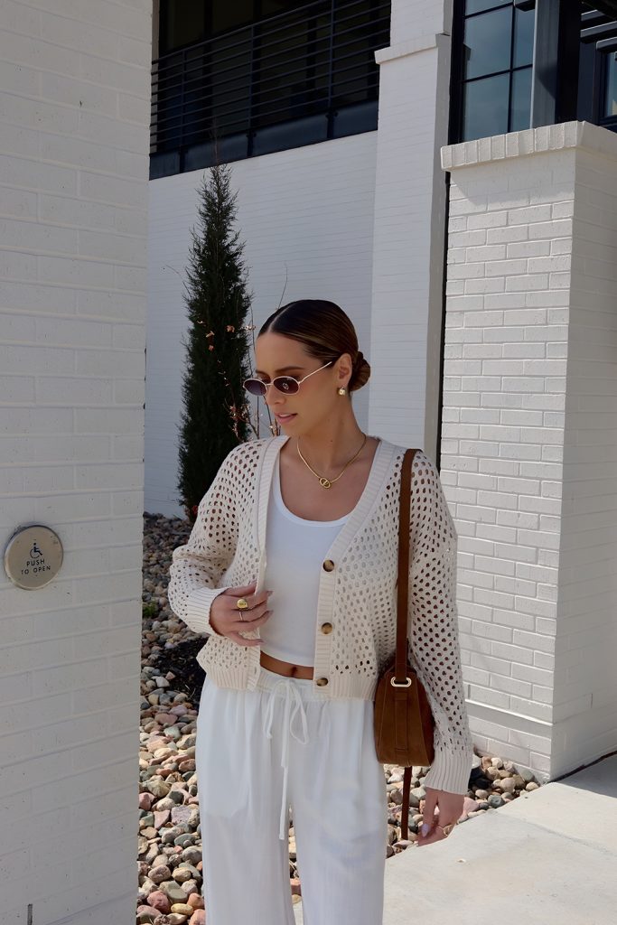 Lightweight Cardigans for Breezy Evenings