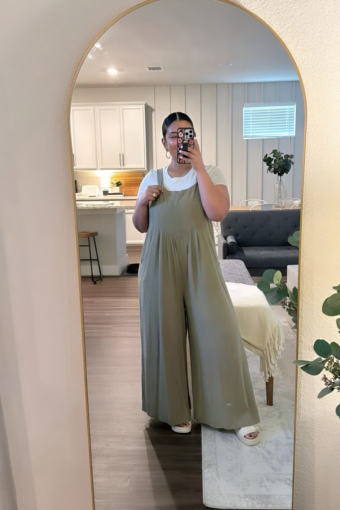 Linen Jumpsuit with Relaxed Silhouette