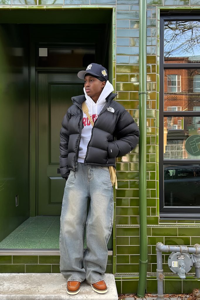 Relaxed Streetwear Layers With Puffer Jackets