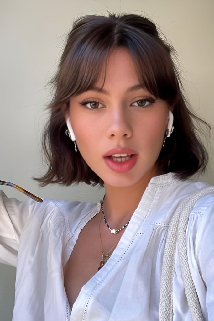 Short Hair Curtain Bangs with a Polished Finish