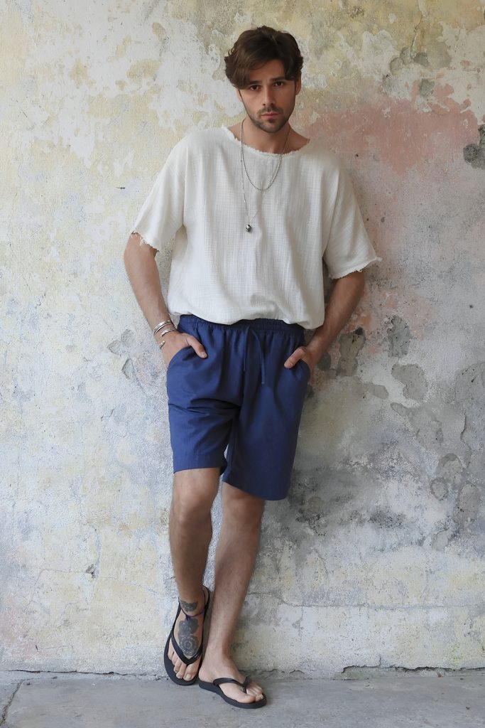 Lightweight Fabrics That Keep You Comfortable