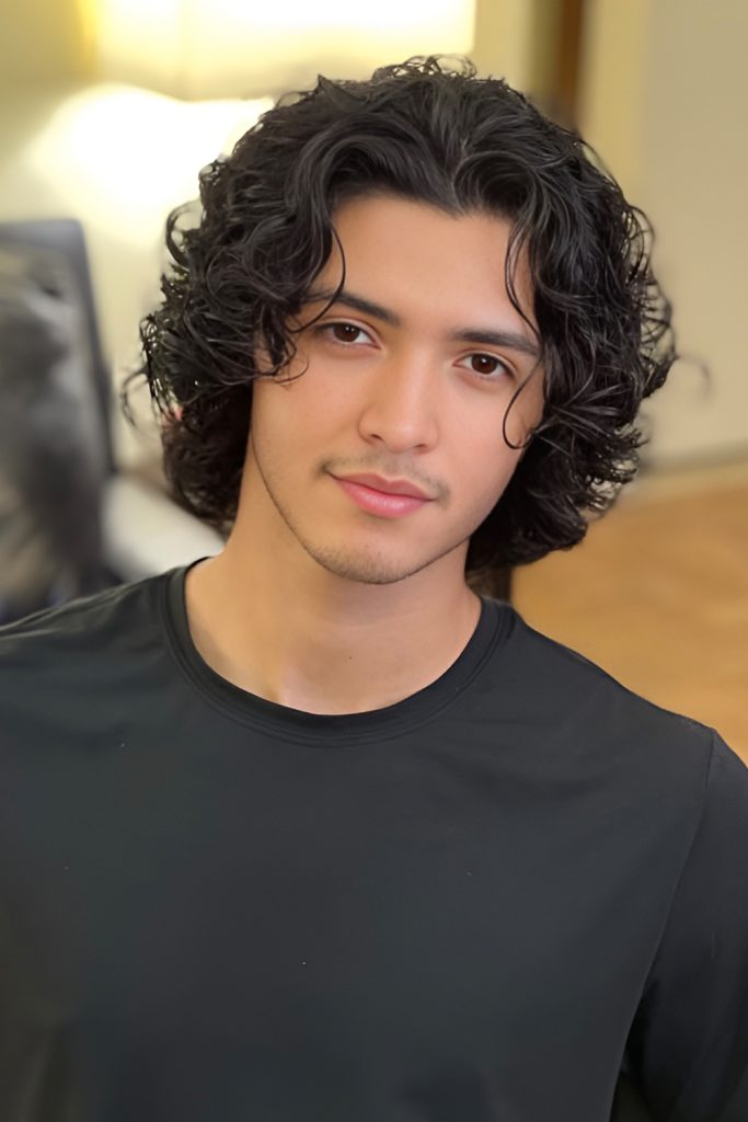 Wavy Long Hair with Natural Texture