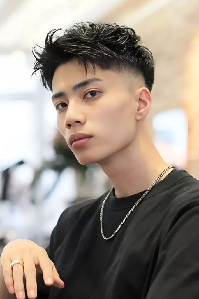 Messy Layered Undercut for Relaxed Style