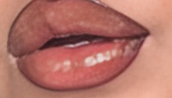 Mocha Lip Liner with Nude Gloss