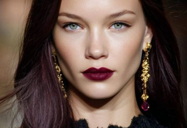 Moody Hair Tones Complementing Seasonal Shifts