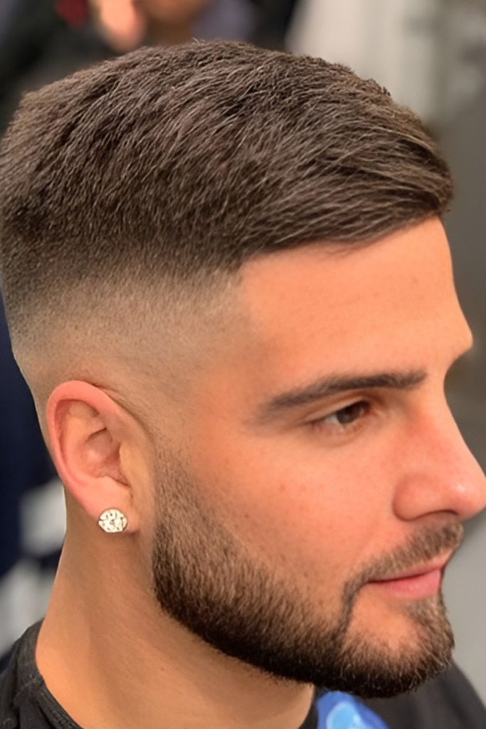 Side Part Short Hair for Timeless Structure