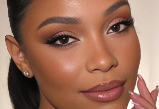 Soft Brown Liner with Caramel Gloss